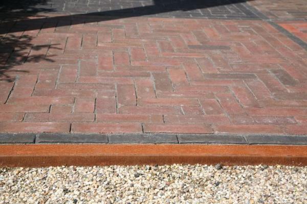 -BA- U-PROFIEL GELIJKZIJDIG OPSLUITBAND 6CM 300X4,6X4,6X6,4 CM CORTEN